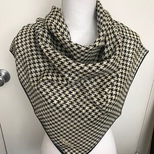 Ralph Lauren scarf black and white HoundsTooth Check elegant  New with tags